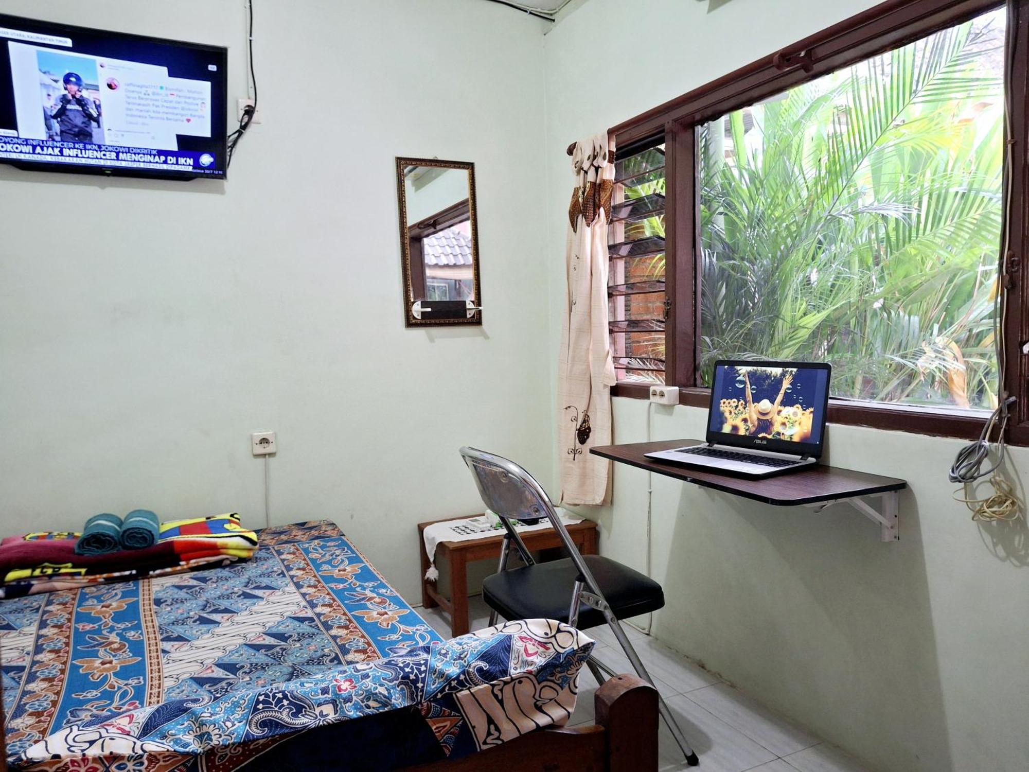 Ngampilan Backpacker Hostel Yogyakarta Exterior foto